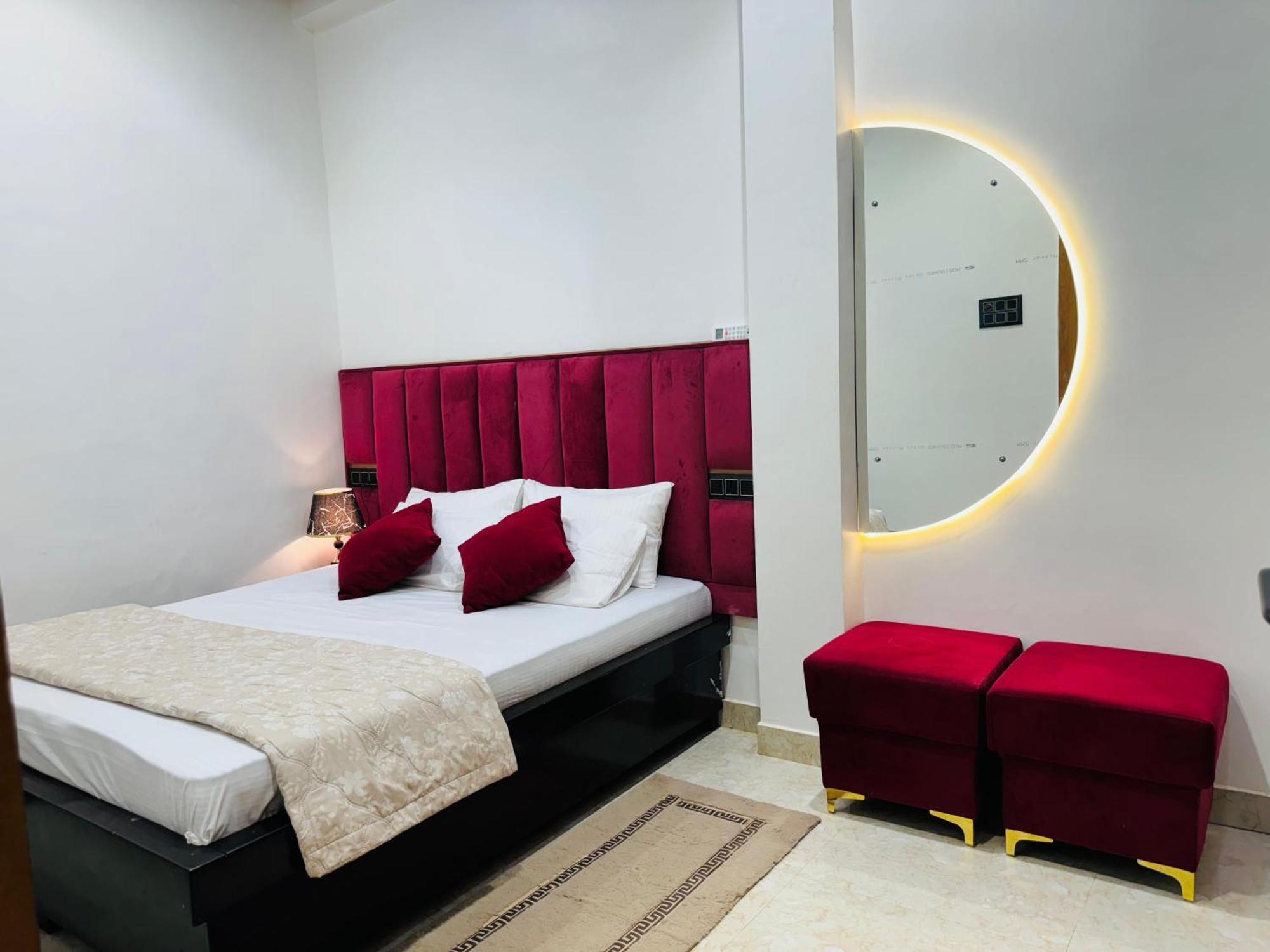 Aura Homestay Varanasi Luaran gambar